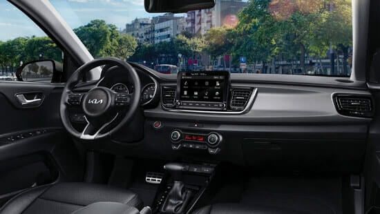 Interior del Kia rio 2023